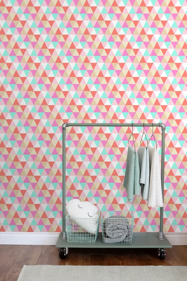 ESTAhome tapet trianglar rosa, turkost och korallrött 53 cm x 10,05 m