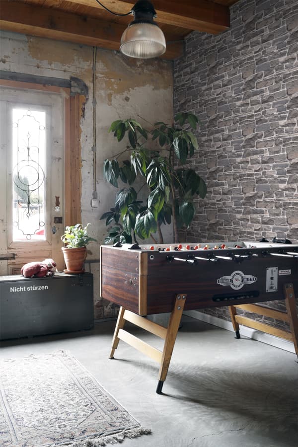 ESTAhome tapet murstenmur blåt og gråt 53 cm x 10,05 m