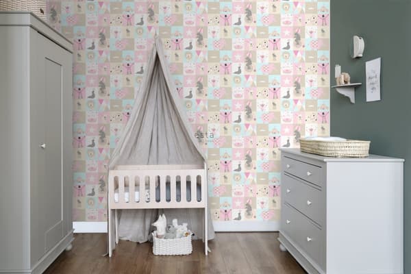 ESTAhome tapet cirkus ljusrosa, ljusblått och beige 53 cm x 10,05 m