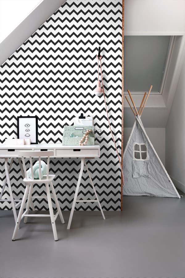 ESTAhome tapet zig-zag-motiv sort og hvidt 0,53 x 10,05 m
