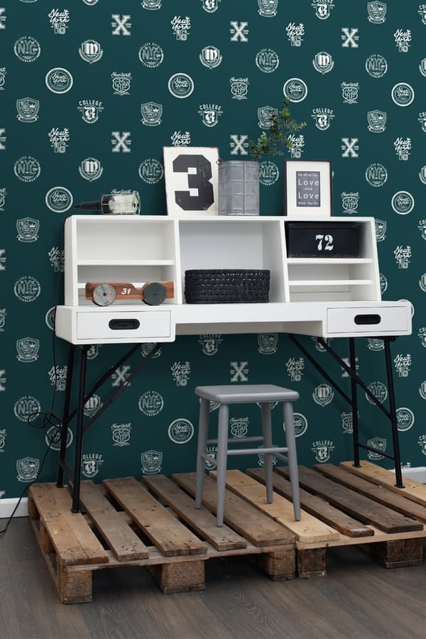 ESTAhome tapet skolemblem mörkgrönt 53 cm x 10,05 m