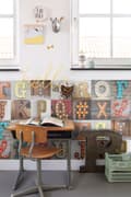 Miniatyrbild 3 av 6: ESTAhome tapet XXL träbokstäver med ljus - markis orange, beige, grått, rött och blått 50 x 900 cm