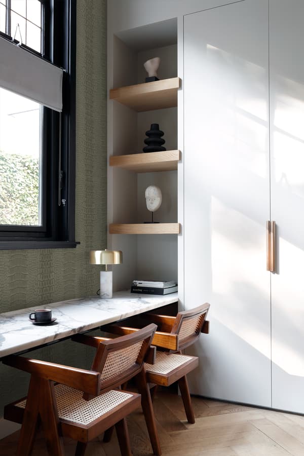 Origin Wallcoverings tapet krokodillehud mulvarpegråt 0,53 x 10,05 m