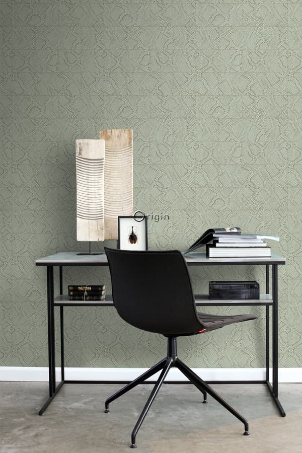 Origin Wallcoverings tapet kakelmotiv med ormskinn tryck blekgrått 0,53 x 10,05 m