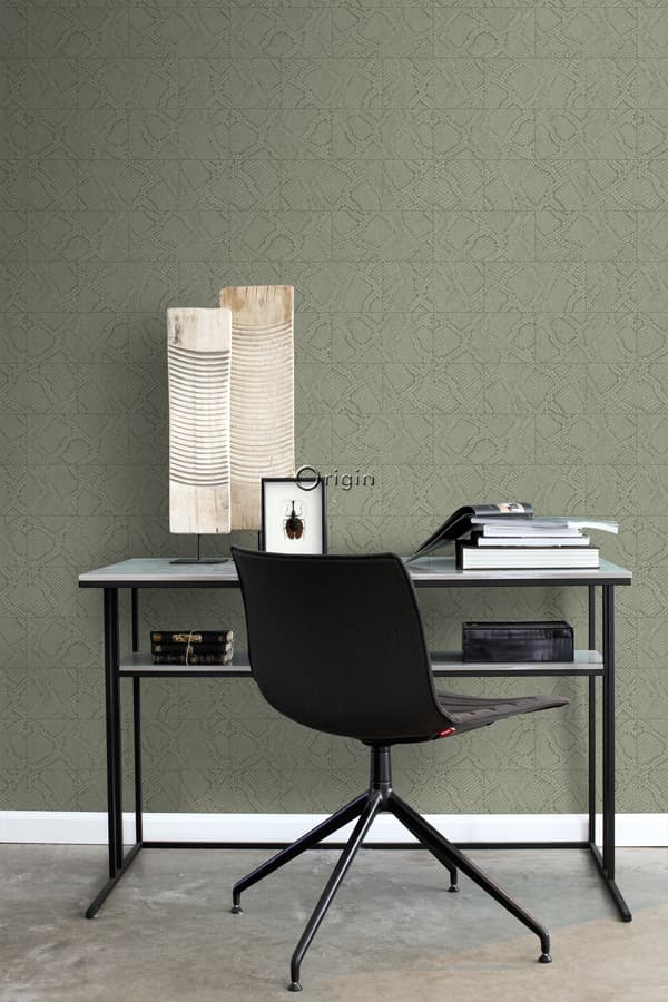 Origin Wallcoverings tapet kakelmotiv med ormskinn tryck gråaktigt olivgrönt 0,53 x 10,05 m