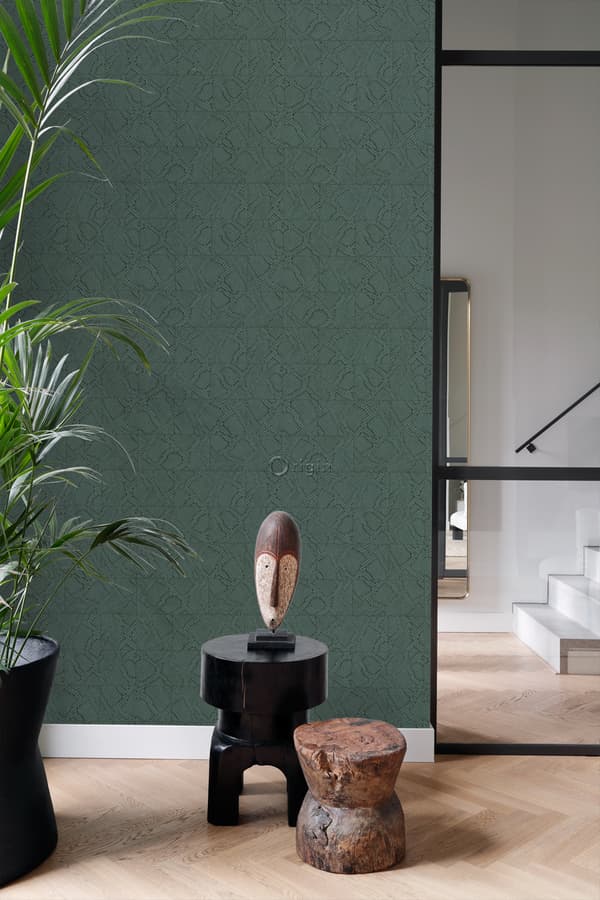 Origin Wallcoverings tapet flisemotiv med slangeskind print benzinblåt 0,53 x 10,05 m
