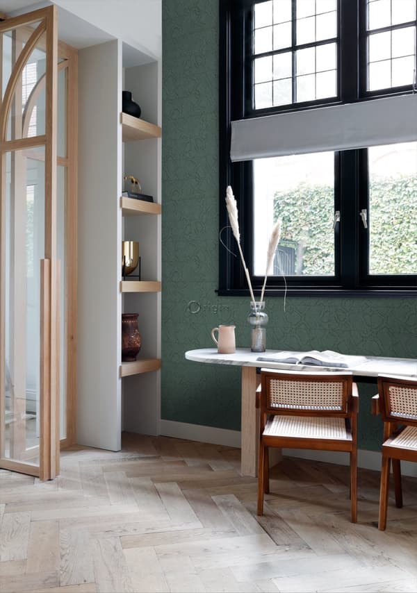 Origin Wallcoverings tapet flisemotiv med slangeskind print benzinblåt 0,53 x 10,05 m
