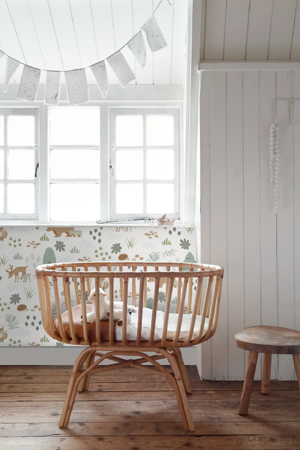 ESTAhome tapet skov med skovdyr hvidt 0,53 x 10,05 m