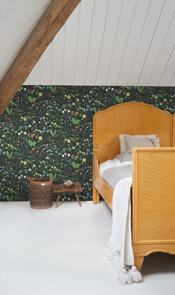 ESTAhome tapet vilda blommor mångfärgat på svart 0,53 x 10,05 m