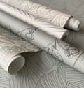 Miniatyrbillede 4 af 8: ESTAhome tapet toile de Jouy-roser gråligtgrønt 0,53 x 10,05 m