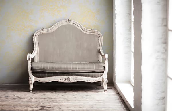 Textiltapet Blommig Profhome 306571-GU texturerad glansigt mönster matt bakgrund färg guld vit 5,33 m2