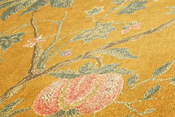 Non woven-tapet blomster Profhome 367194-GU lätt texturerad matt färg gul grön 5,33 m2