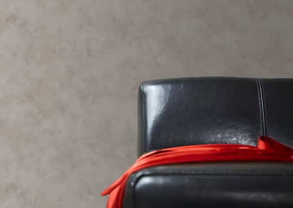 Non woven-tapet uni kulör Profhome 369242-GU lätt texturerad matt färg grå brun 5,33 m2