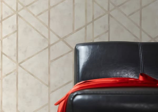 Non woven-tapet geometrisk Profhome 369284-GU lätt texturerad glansigt mönster matt bakgrund färg grädde 5,33 m2