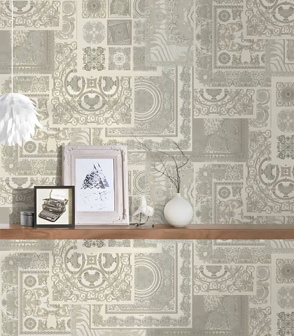 Non woven-tapet design Profhome 370485-GU lätt texturerad glansigt mönster matt bakgrund färg silver grå vit 7,04 m2