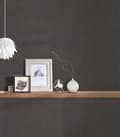 Miniatyrbild 5 av 6: Non woven-tapet uni kulör Profhome 370503-GU lätt texturerad matt mönster blank bakgrund färg svart 7,04 m2