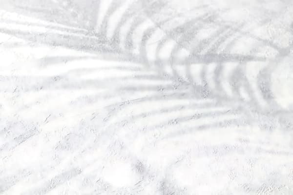Non woven-tapet palmer Profhome 374115-GU lätt texturerad matt färg grå vit grädde 5,33 m2