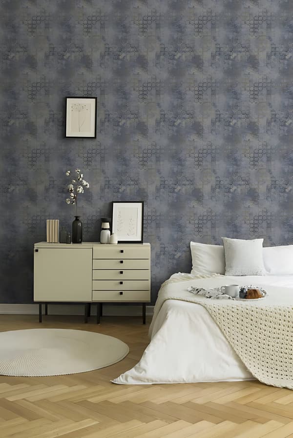 Non woven-tapet begagnad utseende Profhome 374245-GU lätt texturerad glansigt mönster matt bakgrund färg blå guld grå 5,33 m2