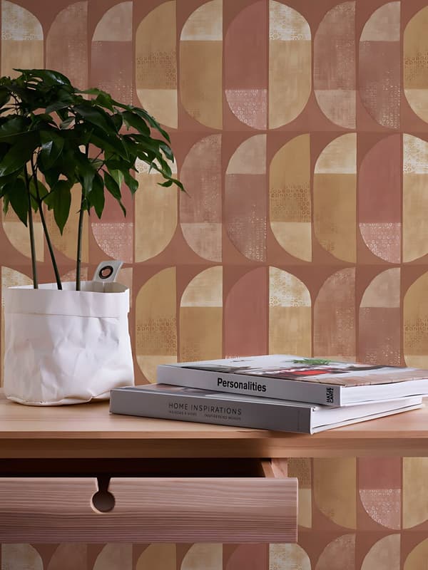 Non woven-tapet geometrisk Profhome 375317-GU lätt texturerad matt färg orange gul grädde 5,33 m2