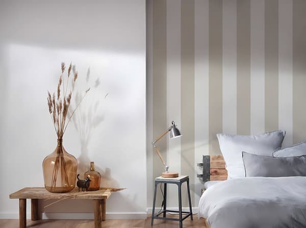 Non woven-tapet traditionell Profhome 375543-GU lätt texturerad matt färg beige grädde 5,33 m2