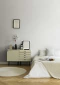 Miniatyrbild 4 av 7: Non woven-tapet uni kulör Profhome 375551-GU lätt texturerad matt färg grädde 5,33 m2