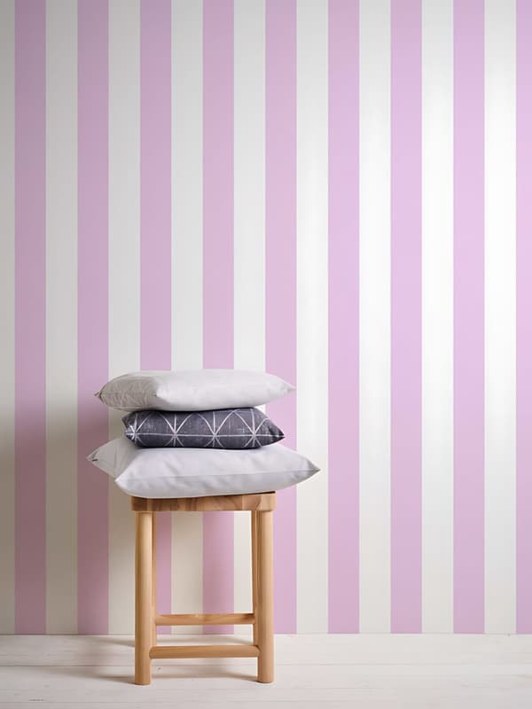 Non woven-tapet ränder Profhome 381481-GU lätt texturerad matt färg rosa vit 5,33 m2