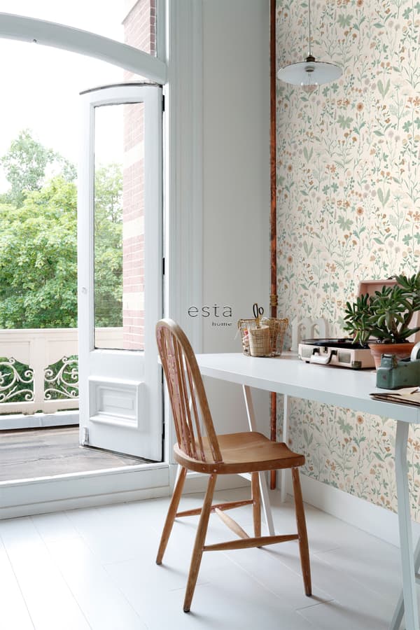ESTAhome tapet vilda blommor grönt, terrakottaröd och syrénlila 0.53 x 10.05 m