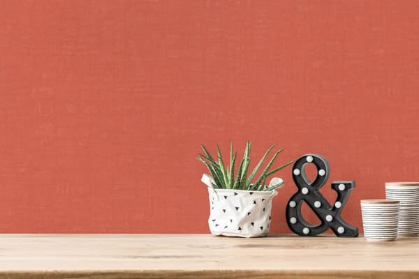Non woven-tapet tyg utseende Profhome 387458-GU lätt texturerad matt färg orange lax rosa röd orange 5,33 m2
