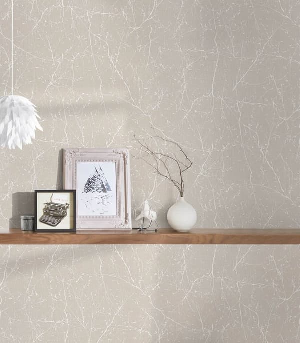 Non woven-tapet blomster Profhome 305074-GU lätt texturerad metalliskt mönster matt bakgrund färg grädde ostron vit 5,33 m2
