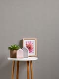 Miniatyrbild 5 av 8: Non woven-tapet stuckatur utseende Profhome 306464-GU lätt texturerad skimrande färg grå platina grå 5,33 m2