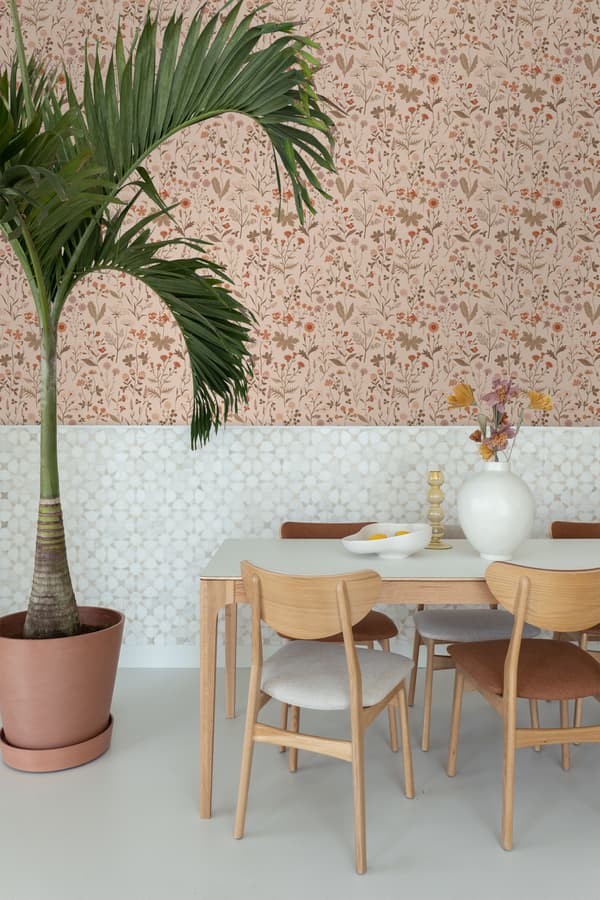 ESTAhome tapet vilda blommor terrakotta rosa 0,53 x 10,05 m
