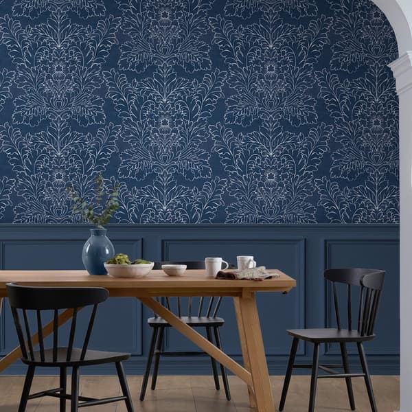 Laura Ashley - Non-woven tapet - Silchester Midnight Seaspray Blue - Blå 10mx52cm
