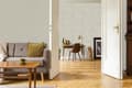 Miniatyrbild 5 av 5: LOOKS av Wolfgang Joop | Non-woven tapet - Palme deluxe - Beige - 10mx53cm
