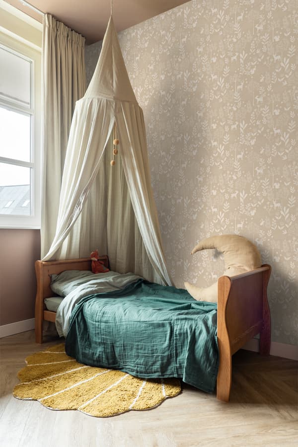 ESTAhome tapet skov med skovdyr beige 0.53 x 10.05 m