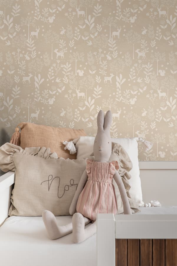 ESTAhome tapet skov med skovdyr beige 0.53 x 10.05 m