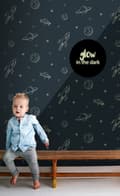Miniatyrbillede 2 af 8: ESTAhome glow-in-the-dark tapet planeter i universet mørkeblåt 0.53 x 10.05 m