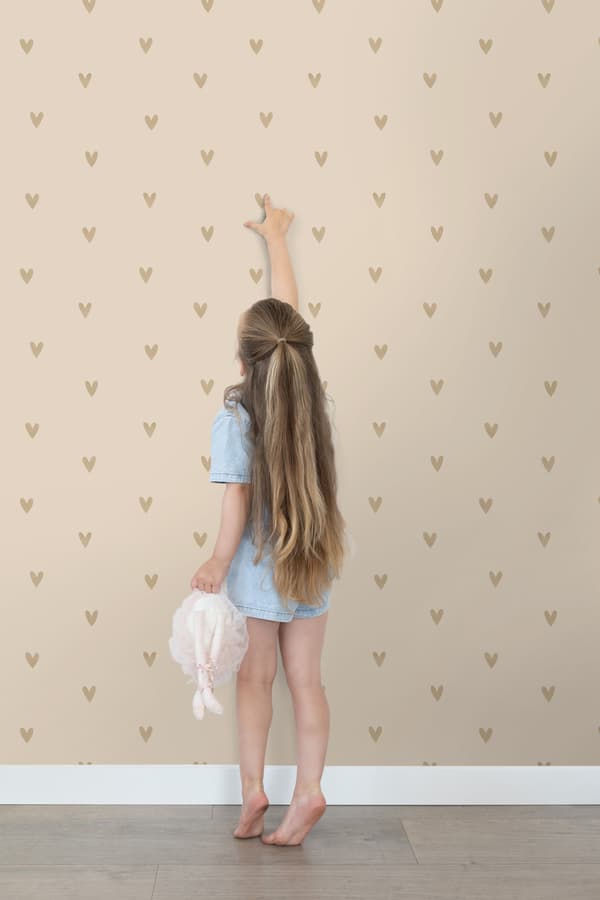 ESTAhome tapet små hjärtan beige 0.53 x 10.05 m