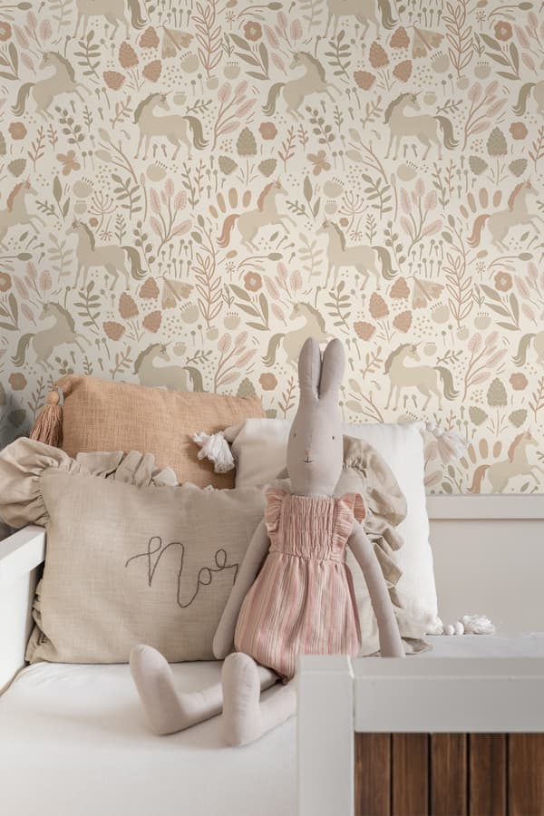 ESTAhome tapet enhjørninger beige og terracotta pink 0.53 x 10.05 m