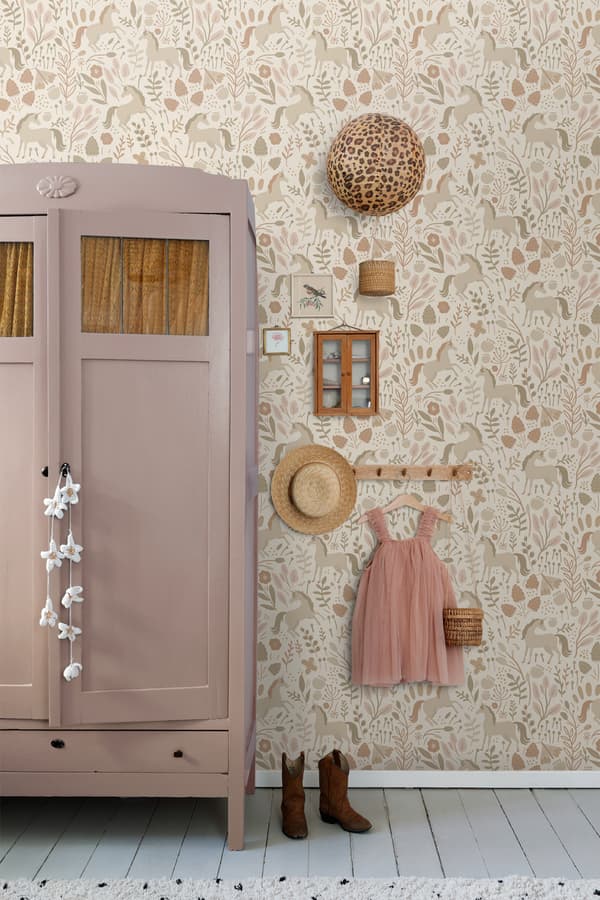 ESTAhome tapet enhjørninger beige og terracotta pink 0.53 x 10.05 m