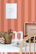 Miniatyrbillede 4 af 8: ESTAhome tapet striber terracotta rød og ferskenfarvet 0.53 x 10.05 m