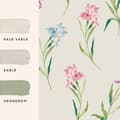 Miniatyrbillede 4 af 5: Laura Ashley Nonwoven Tapet Hawling Irises Natural