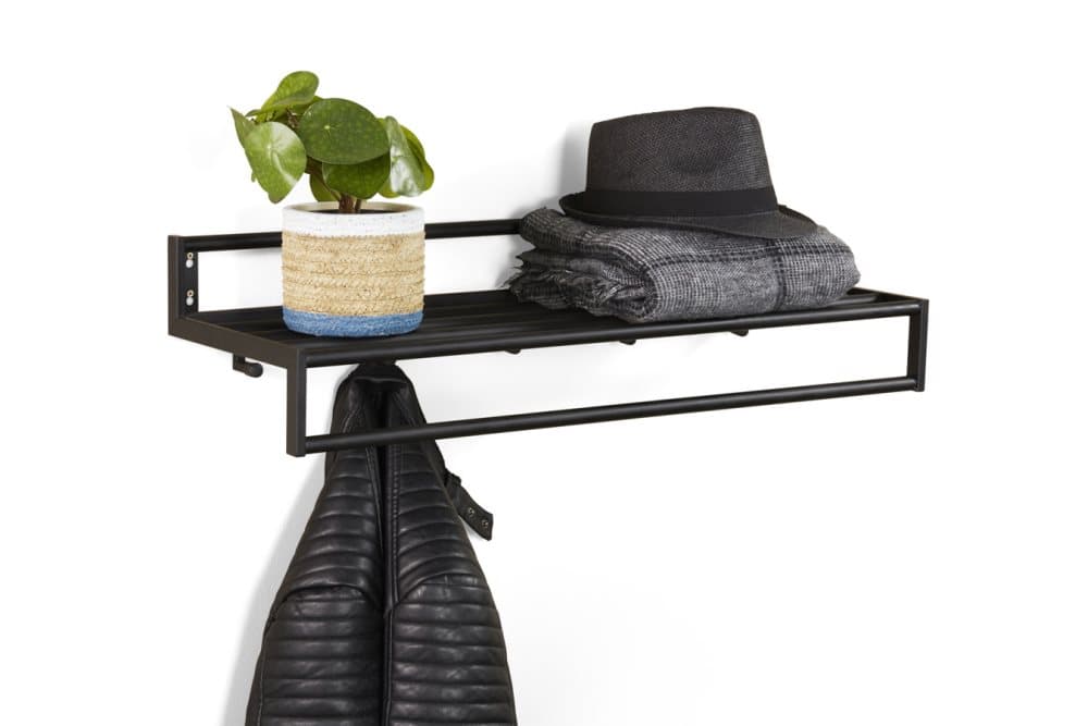 LIFA LIVING Bram Klädhängare med Hylla, Vägghylla i Industristil med Hattställ, Väggrockställ av Svart Metall, Hängare med 5 krokar, 75 x 26 x 19,5 cm