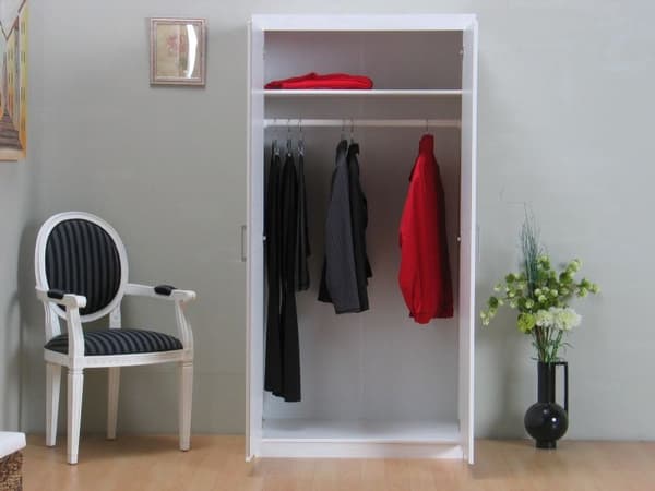 Magnus klædeskab 2 dørs bredde 95 cm, højde 190 cm hvid.