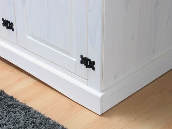 New Mexico klædeskab 3-dørs bredde 152 cm, højde 193 cm hvid/voks.
