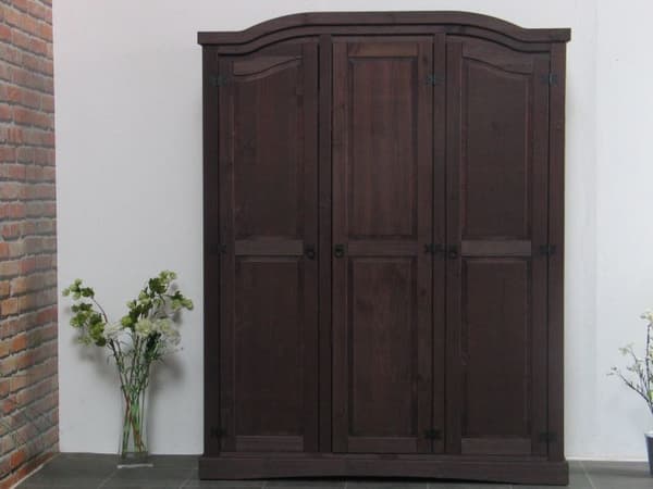 New Mexico garderobeskap 3-dørs bredde 152 cm, høyde 193 cm kolonial beis/voks.
