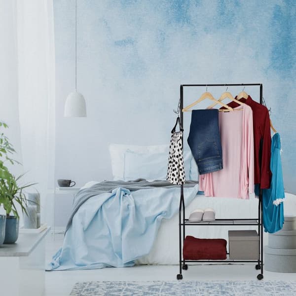 Relaxdays klädhängare med hjul i metall, garderob, klädhängare, krokar, garderob med 2 hyllor för skor, svart