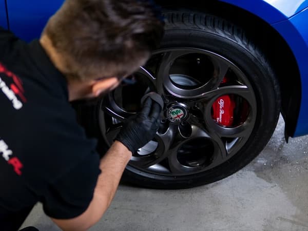 ProElite Rim Wax 300g Synteettinen vaha vanteiden suojaamiseen autossa