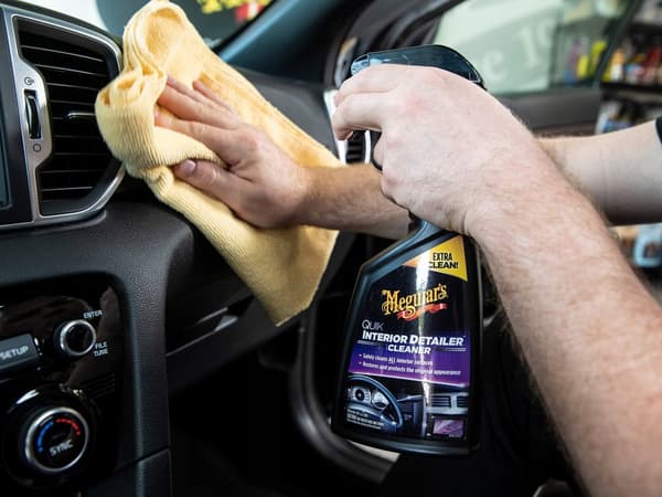 Meguiars Quik Interior Detailer 473ml Auton sisätilojen puhdistusaine
