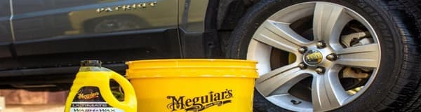 Meguiars Ultimate Wash & Wax 1,42l Autoshampoo vahalla