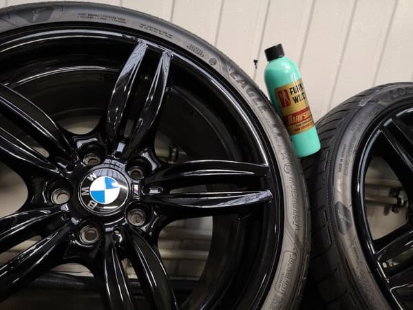 FUNKY WITCH DarkShine Tire Dressing 1000ML dressing för däckskydd